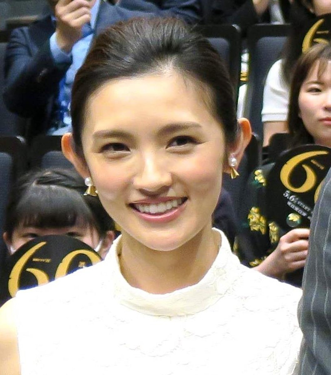 星野真里